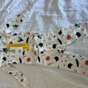 Smaller Thing Halloween Pajamas NWT 6-12 month